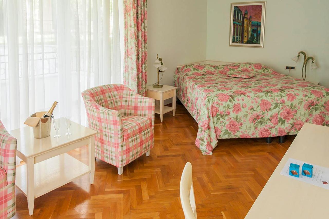 Hotel Miramar Opatija Bagian luar foto