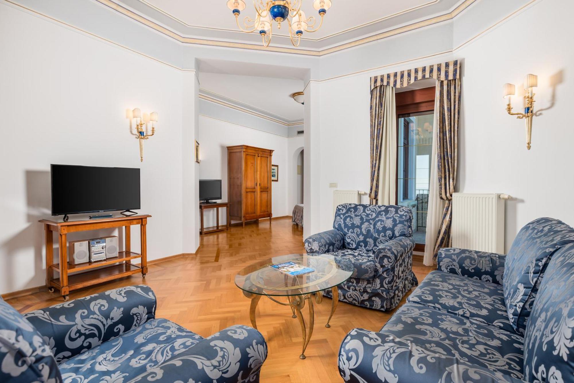 Hotel Miramar Opatija Bagian luar foto