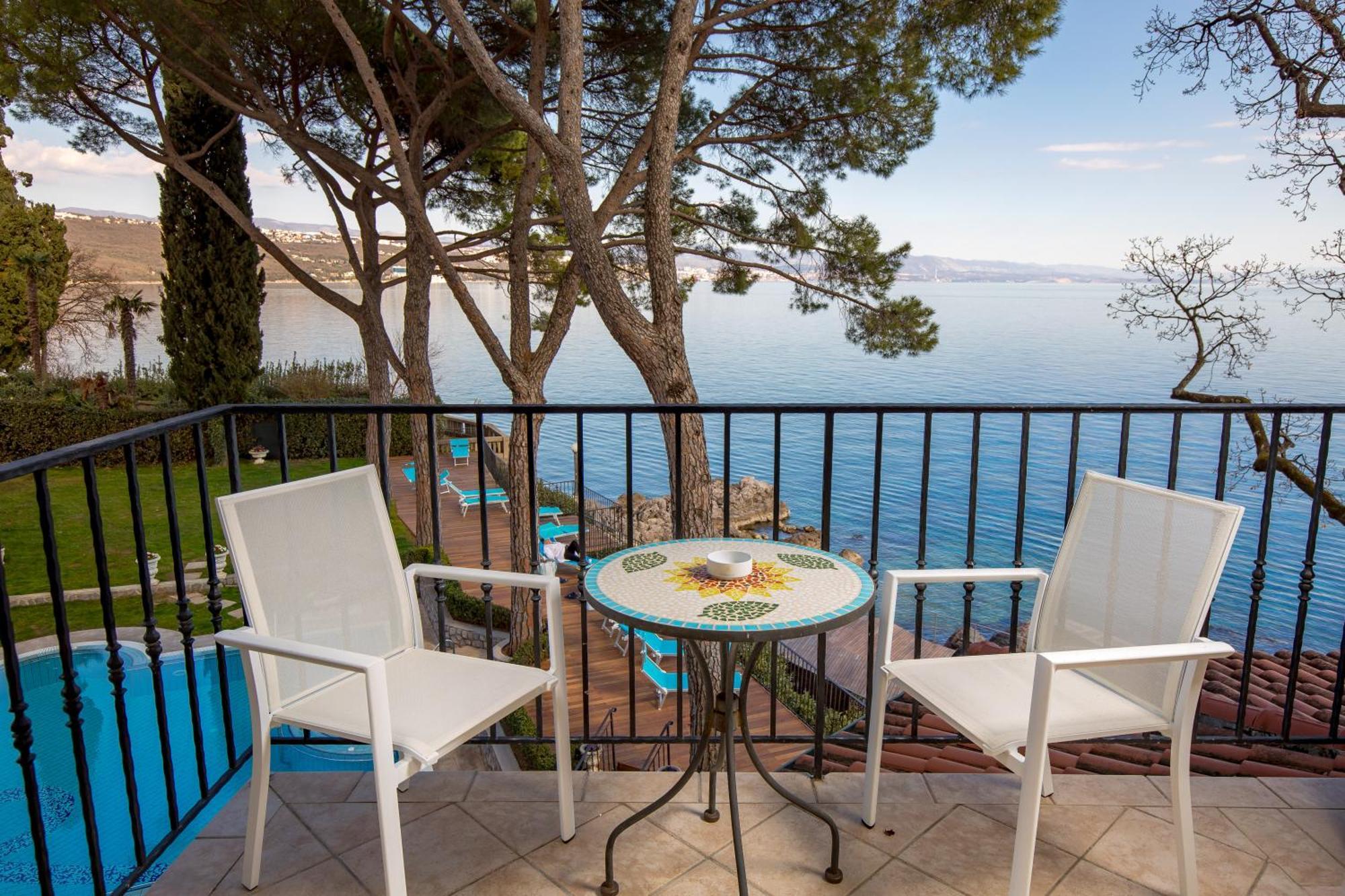 Hotel Miramar Opatija Bagian luar foto