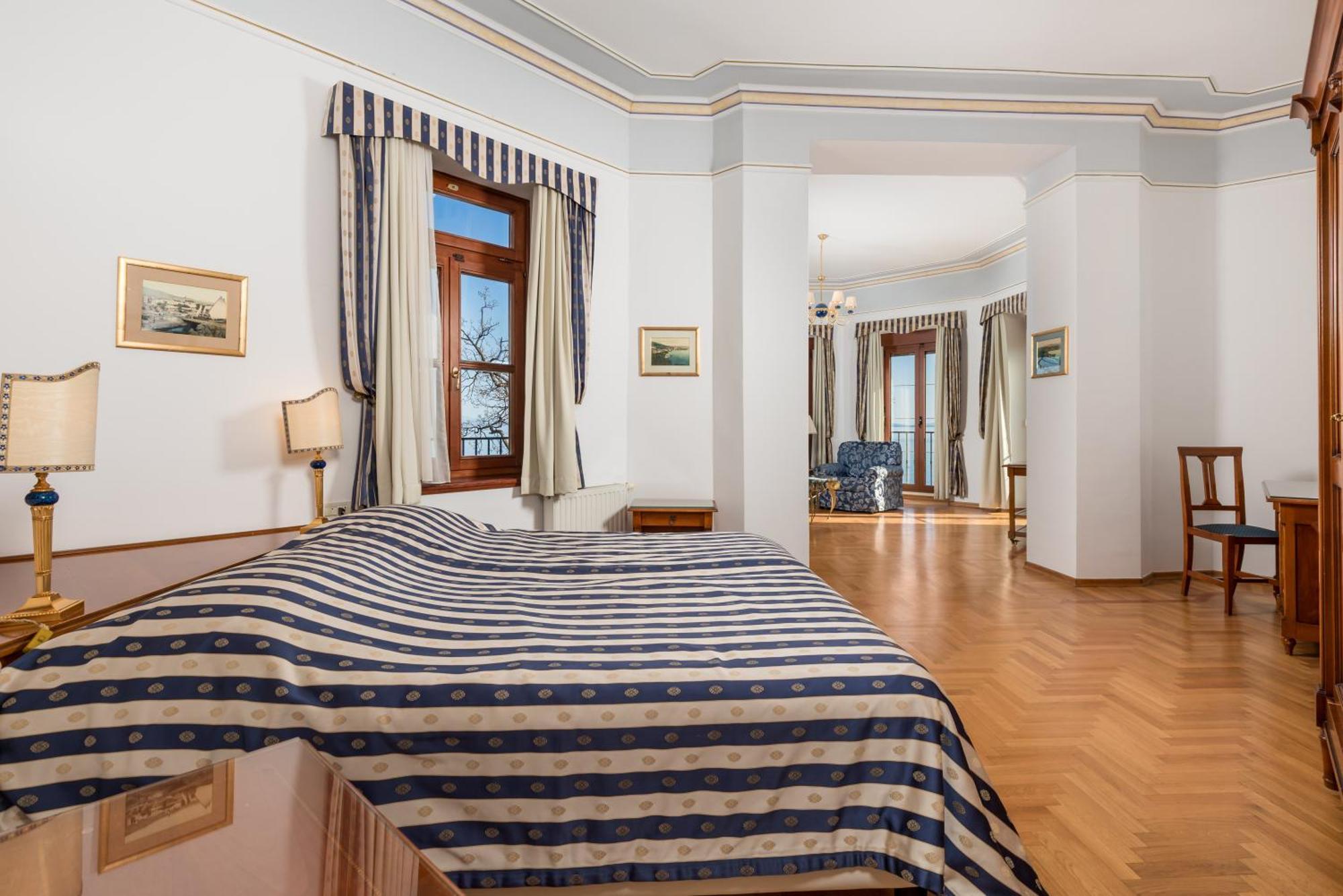 Hotel Miramar Opatija Bagian luar foto