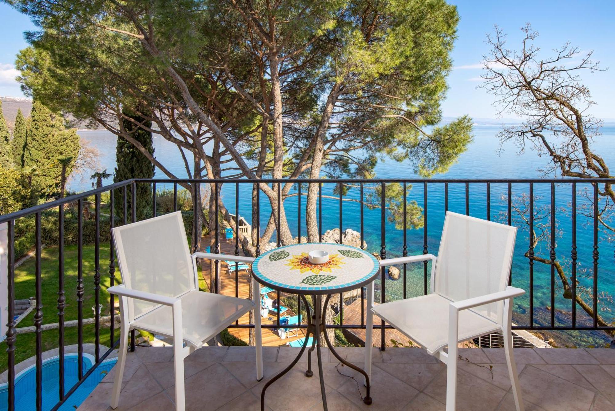 Hotel Miramar Opatija Bagian luar foto
