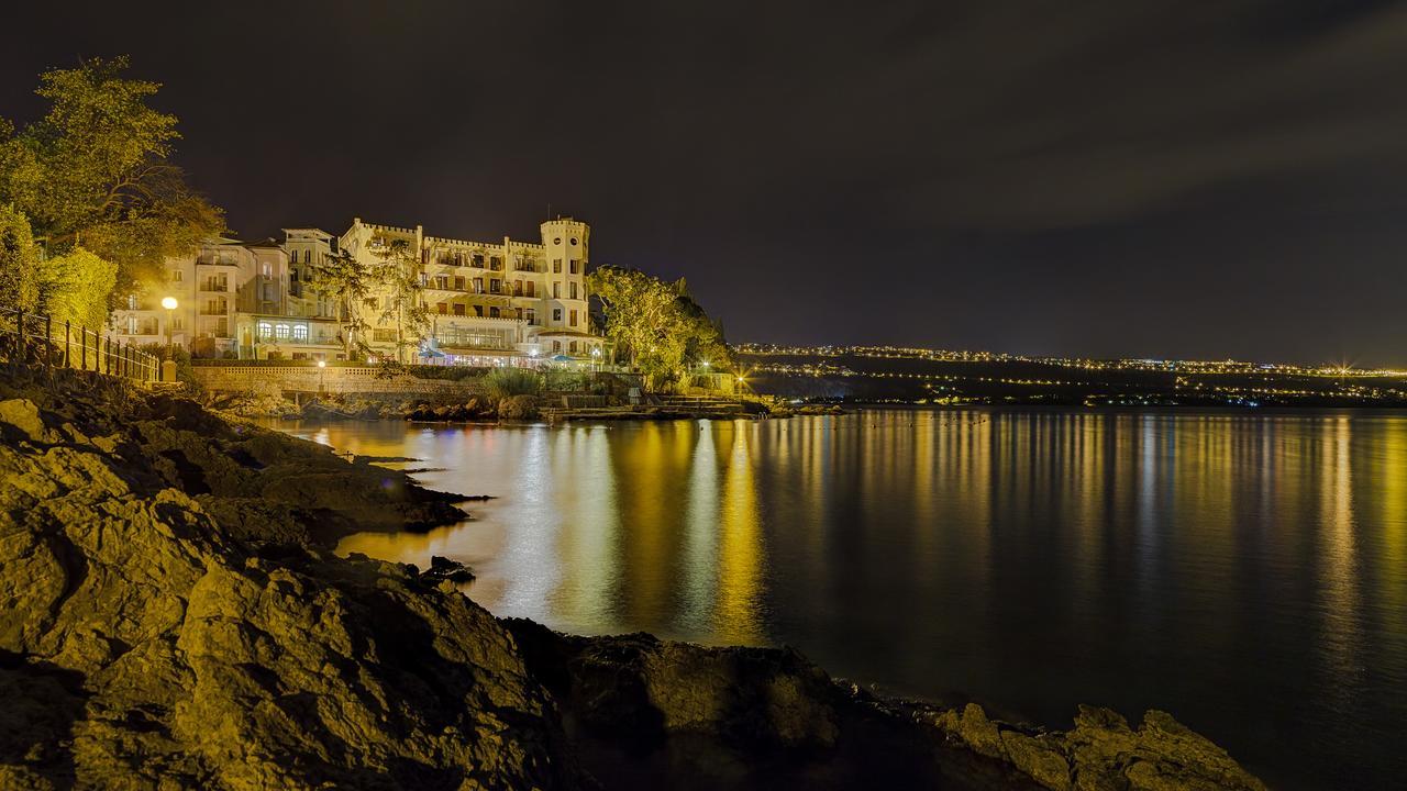 Hotel Miramar Opatija Bagian luar foto